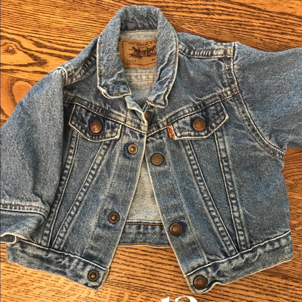 Classic Levi’s jean jacket 12m